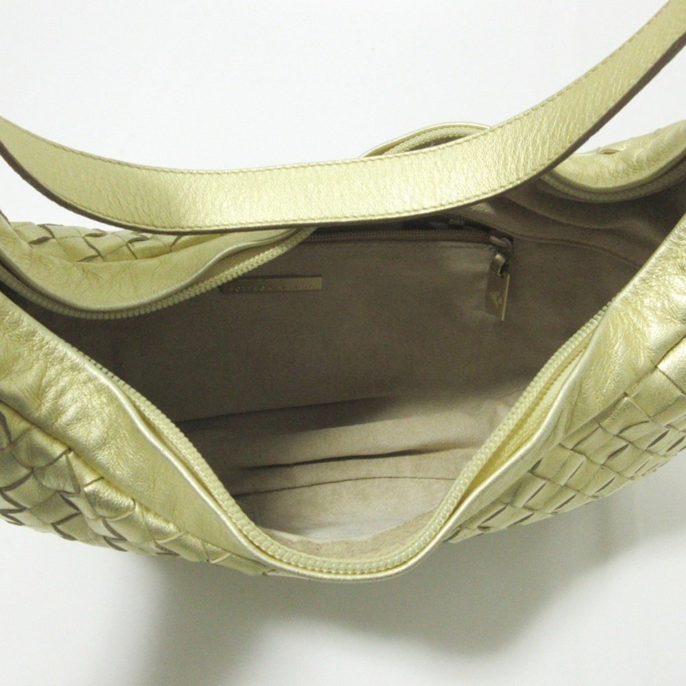BOTTEGA VENETA Vintage Gold Leather Intrecciato Shoulder Bag - Picture 12 of 13